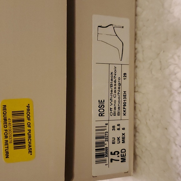 Katherine Kelly Rosie Python Print Ankle Bootie  Sz 7.5 - BOGO HALF - Picture 9 of 9